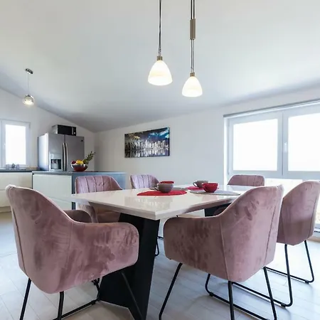 Appartamento Ivan07 Spacious 3br With Terrace *